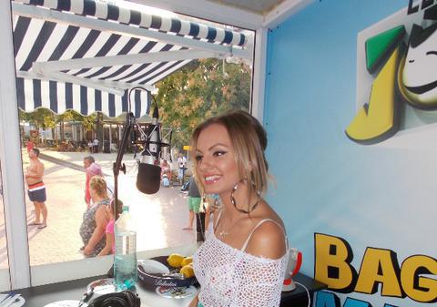 Alexandra Stan va cânta pe scenă cu Rihanna în Japonia!