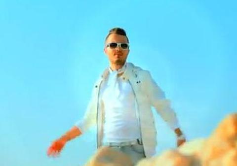 Residence Deejays & Frissco au lansat videoclipul "Watch the sun" | VIDEO