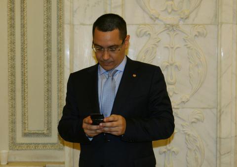 SMS-ul de la PONTA! Ce le-a TRANSMIS URGENT parlamentarilor PSD