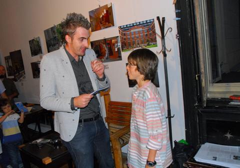 Ernest şi Simona Pătruleasa au aflat de ce “În zbor barba nu creşte”