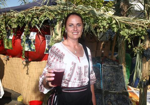 Must, produse tradiţionale şi distracţie GRATIS weekendul acesta în Bucureşti