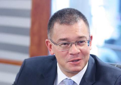 Mihai Răzvan Ungureanu își sărbătorește, astăzi, ziua de naștere. Transmite-i un mesaj!