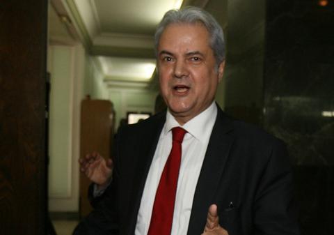 Adrian Năstase: "În penitenciar, am acces preferenţial la pix"