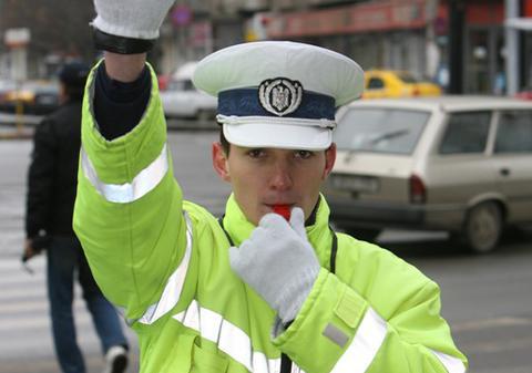 O congoleză BĂUTĂ a avariat trei maşini aparţinând familiei tenismenei Sorana Cîrstea