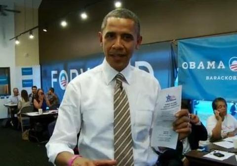 Obama a votat DEJA! Este primul preşedinte SUA care merge la urne mai devreme