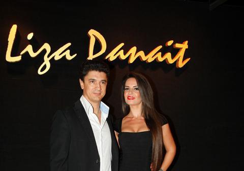 Luis Lazarus nu pierde nici o ocazie pentru a se afişa cu iubita! Uite ce BUNĂCIUNE are acasă!