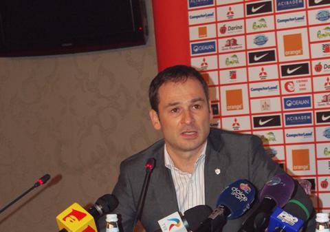 Ionuţ  Negoiţă le dă peste nas lui Cristi Borcea şi steliştilor