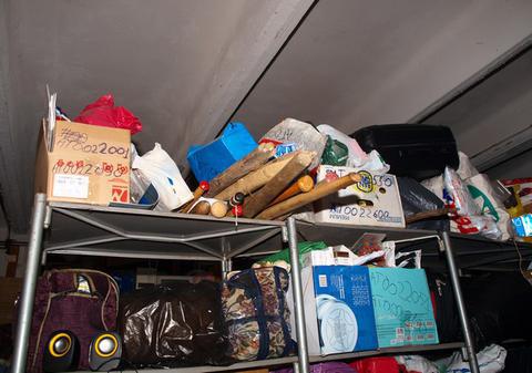 Acestea sunt... "camerele cu bunănăţi" ale Poliţiei | FOTO