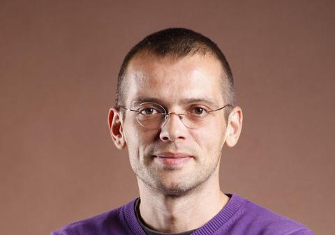 Adelin Petrişor: "Îmi simțeam genunchii moi și-mi treceau prin minte o mie de gânduri" Vezi ce a păţit jurnalistul!