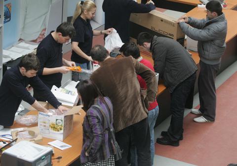 Sondaj: 70% dintre românii care au cumpărat produse de Black Friday sunt nemulţimiţi de reducere