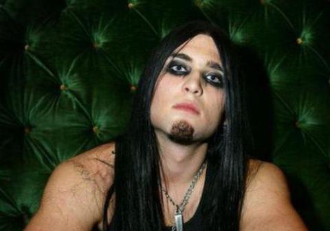 Tatăl este un ACTOR CELEBRU de la Hollywood, însă fiul e un REBEL INCORIGIBIL! Foto