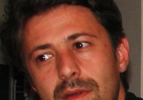 Atenţie la medicii stomatologi! Un bucureştean a păţit-o! A RĂMAS FĂRĂ DINŢII SĂNĂTOŞI