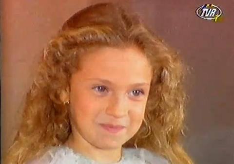 Ţi-o mai aminteşti pe micuţa Iulia de la Abracadabra? Vezi ce face ACUM! FOTO