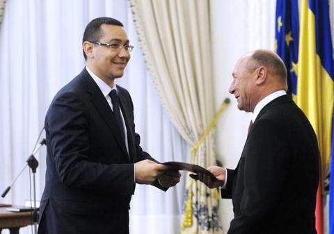 Victor Ponta a primit un RĂSPUNS ULUITOR de al Traian Băsescu când i-a spus că NU-L IARTĂ pentru acuzaţia de plagiat!                                            plagiat!
