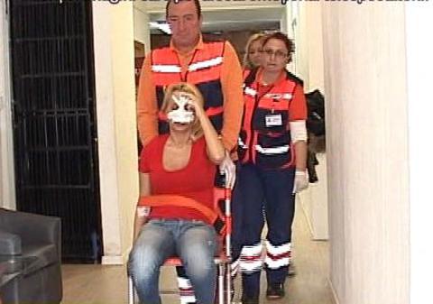 PREA MULT PENTRU EA! După ce a trecut printr-o operaţie complicată, o invitată a Simonei Gherghe A LEŞINAT înainte de emisiune! FOTO