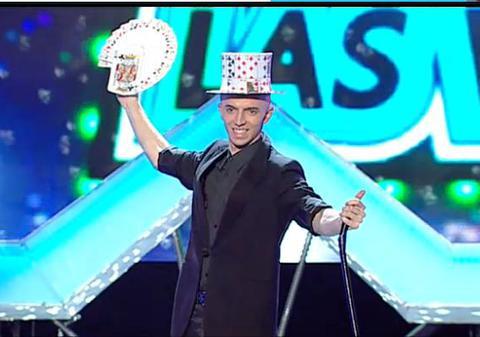 Toţi juraţii au încercat să-i afle SECRETUL! De unde a scos atâtea cârţi de joc? FOTO