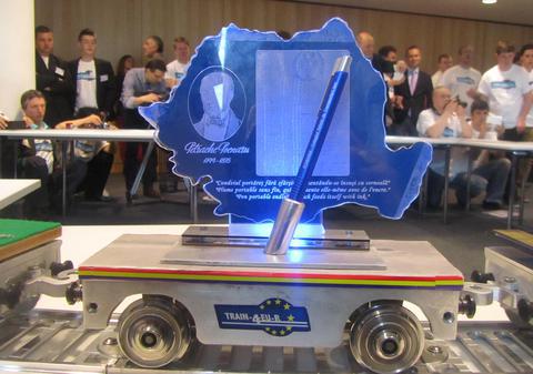 Inventatorul stiloului, românul Petrache Poenaru, s-a “plimbat” cu trenul în Parlamentul European