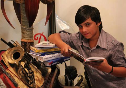 Ce mare a crescut manelistul Lele!