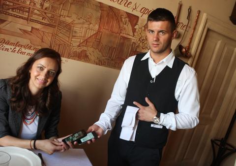 Un RESTAURANT din BUCUREŞTI e singurul din Europa de Est unde SE PLĂTEŞTI cu MONEDA VIITORULUI