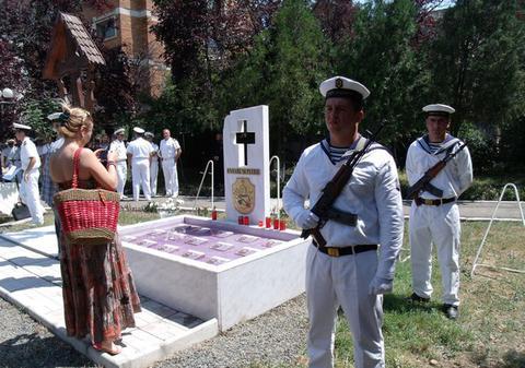 Momente emoţionante la Constanţa | Trei ani de la tragedia aviatică de la Tuzla