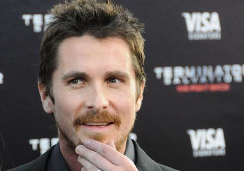 Uite cine îl VA ÎNLOCUI pe CHRISTIAN BALE în cel mai nou film "BATMAN" 
