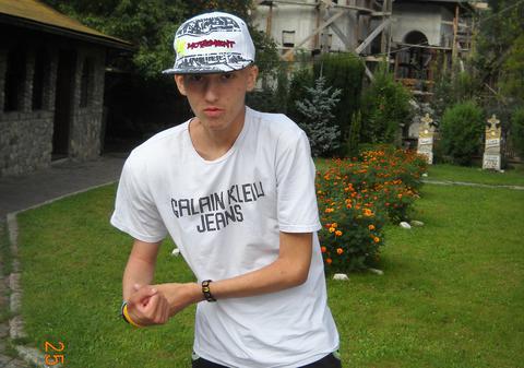 Strigătul de disperare al unui adolescent care suferă de cancer osos: ”Ajutaţi-mă! Sunt prea tânăr ca să părăsesc această lume!” 