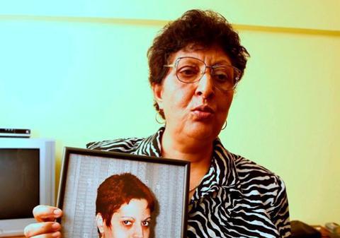 O ploieşteancă îi învinuieşte pe procurori: ”Dosarul morţii fetei mele a fost închis după 10 ani de nedreptate”