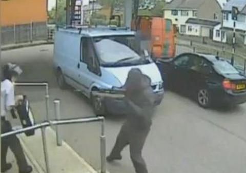 Cazino golit a treia oară! 15 răniți în urma jafului armat