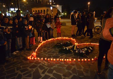 Peste 1.000 de oameni au ieşit în centrul Iaşiului pentru a comemora victimele accidentelor rutiere