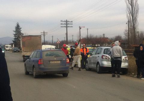 O EXPLOZIE PUTERNICĂ LA O FABRICĂ a zguduit Parcul Industrial Plopeni. Ambulanţa a îngrijit 16 răniţi