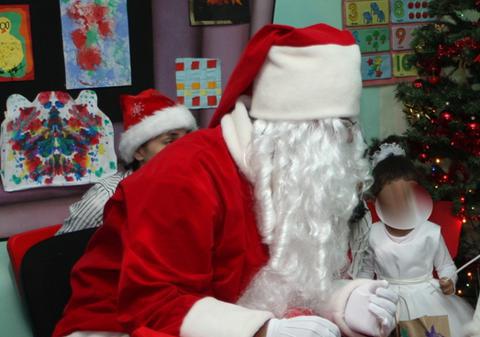 Moş Crăciun invită copiii la concurs de împodobit brazi