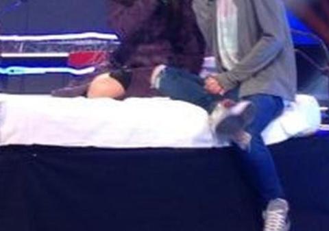 Paula Seling, în pat cu un concurent de la X Factor