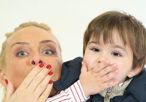 Reîncepe războiul pentru custodia lui Edan! Vica şi Piţurcă, întâlnire de gradul zero la judecătorie