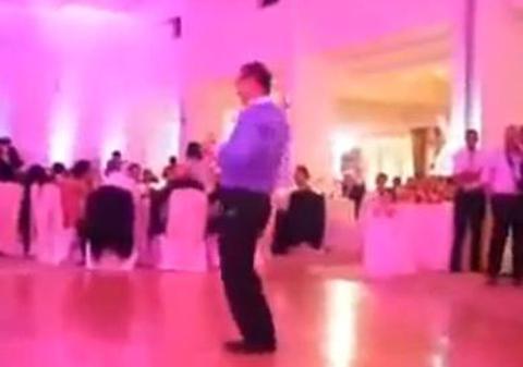 CINE-L ATACĂ DUR pe BECALI?: "Se plânge de dureri de spate, dar când dansa mai urât ca un panda nu avea nimic"