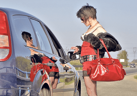 PROSTITUATELE SE PLÂNG. 2013 a fost UN AN PROST