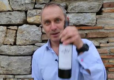 Viral veritabil. SCHEMA ASTA ARE MILIOANE DE VIZUALIZĂRI. Află cum poţi DESCHIDE STICLA DE VIN FĂRĂ TIRBUŞON | VIDEO