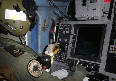 UN PILOT al MH370 a ÎNCERCAT să dea UN TELEFON din AERONAVĂ, înainte de PRĂBUŞIRE