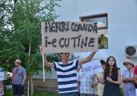 Protest anti-Mazăre, chiar de ziua lui | FOTO