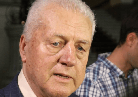 Tata Jean, «bolnav cu capul!»