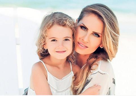 Andreea Bănică, REGRETUL care o va urmări TOATĂ VIAŢA. Ce i s-a ÎNTÂMPLAT fiicei sale