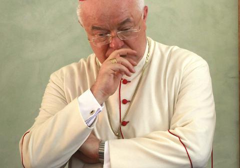 UN NOU SCANDAL ZGUDUIE VATICANUL! Papa Francisc a cerut ARESTAREA UNUI FOST ARHIEPISCOP ACUZAT DE PEDOFILIE