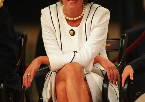 DIANA O AMENINŢA pe amanta soţului ei, pe Camilla Parker, cu moartea: "Am trimis pe cineva care să te ucidă"