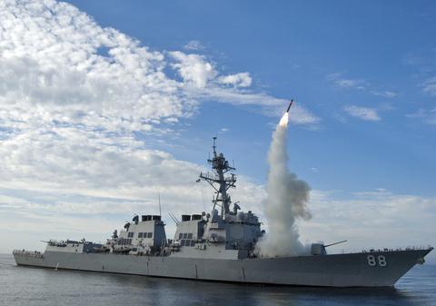 Statele Unite AU LANSAT ATACURI AERIENE asupra mai multor ZONE CONTROLATE de Statul Islamic