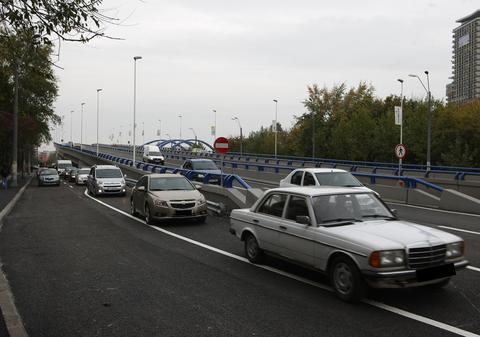 VESTE BUNĂ PENTRU ȘOFERII DIN BUCUREȘTI! Așa mai scăpăm puțin de aglomerație