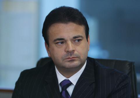 Au avut peste 200.000 de semnături de căciulă, dar mai puține voturi