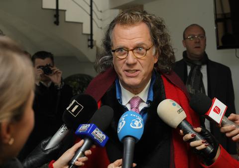 Violonistul Andre Rieu a ajuns în România. Mesajul emoționant pe care l-a avut pentru români | FOTO