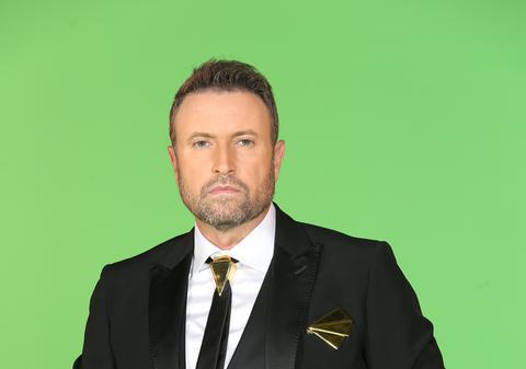 Cătălin Botezatu face teoria ciorapului 