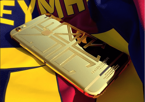 Neymar şi-a cumpărat iPhone 6 placat cu aur de 24 de karate / FOTO