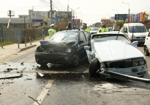 Bilanț tragic pe străzile din București: 61 de oameni au murit în accidente rutiere, în 2014