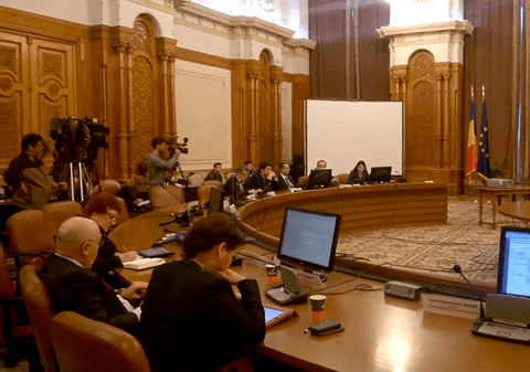 SCANDAL ÎN PARLAMENT! Aleşii s-au certat mai multe ore pe LEGEA INSOLVENŢEI PERSOANELOR FIZICE